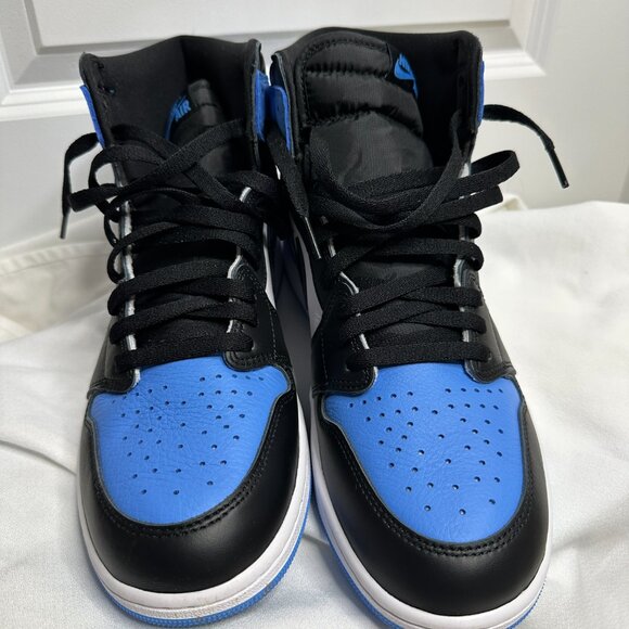 Air Jordan 1 Retro High OG 'UNC Toe' 2023 Size 12 - Picture 2 of 9